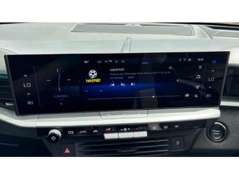 Vauxhall Grandland 1.2 Hybrid [136] Ultimate 5dr e-DCT6 [Pan Roof] Petrol Hatchback