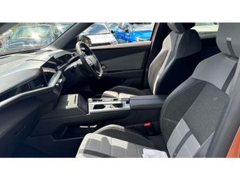 Vauxhall Grandland 1.2 Hybrid [136] Ultimate 5dr e-DCT6 [Pan Roof] Petrol Hatchback