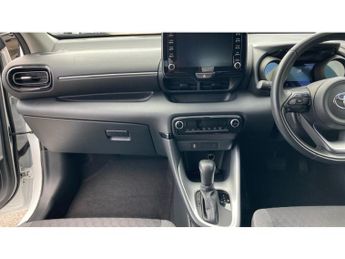 Toyota Yaris 1.5 Hybrid Design 5dr CVT Hybrid Hatchback