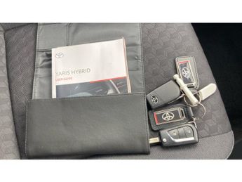 Toyota Yaris 1.5 Hybrid Design 5dr CVT Hybrid Hatchback