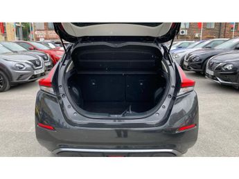Nissan LEAF 110kW N-Connecta 39kWh 5dr Auto Electric Hatchback