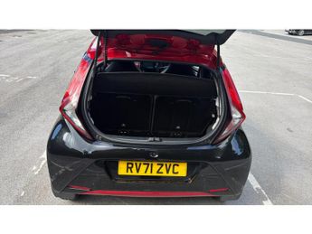 Toyota Aygo 1.0 VVT-i X-Clusiv 5dr x-shift Petrol Hatchback