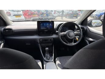 Toyota Yaris 1.5 Hybrid Design 5dr CVT Hybrid Hatchback