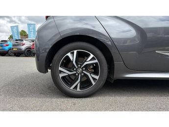 Toyota Yaris 1.5 Hybrid Design 5dr CVT Hybrid Hatchback