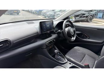 Toyota Yaris 1.5 Hybrid Design 5dr CVT Hybrid Hatchback