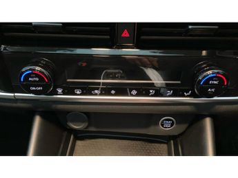 Nissan Qashqai 1.3 DiG-T MH 158 N-Connecta 5dr Xtronic Petrol Hatchback