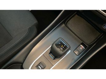 Nissan Qashqai 1.3 DiG-T MH 158 N-Connecta 5dr Xtronic Petrol Hatchback