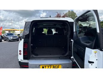 Land Rover Defender 3.0 D250 SE 110 5dr Auto Diesel Estate