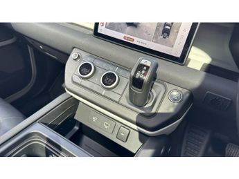 Land Rover Defender 3.0 D250 SE 110 5dr Auto Diesel Estate