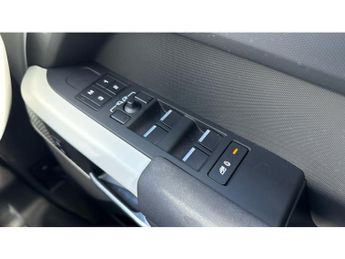 Land Rover Defender 3.0 D250 SE 110 5dr Auto Diesel Estate