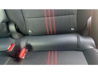 Renault Captur 1.3 TCE 140 R.S. Line 5dr EDC Petrol Hatchback