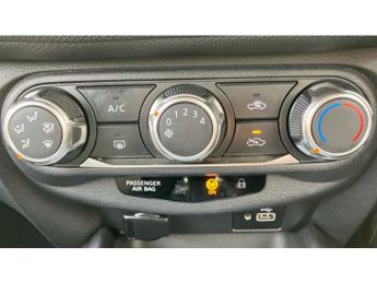 Nissan Juke 1.0 DiG-T 114 Acenta 5dr DCT Petrol Hatchback