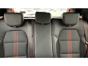 Renault Clio 1.6 E-TECH Hybrid 140 RS Line 5dr Auto Hybrid Hatchback