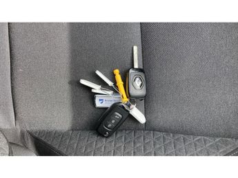 Renault Clio 1.6 E-TECH Hybrid 140 Play 5dr Auto Hybrid Hatchback