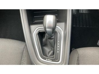 Renault Clio 1.6 E-TECH Hybrid 140 Play 5dr Auto Hybrid Hatchback