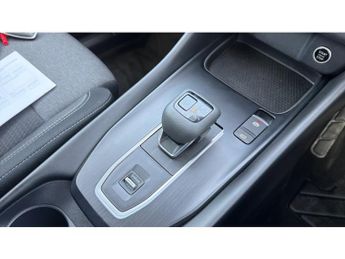 Nissan Qashqai 1.3 DiG-T MH 158 N-Connecta 5dr Xtronic Petrol Hatchback