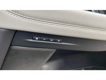 Land Rover Range Rover Evoque 2.0 D200 R-Dynamic SE 5dr Auto Diesel Hatchback