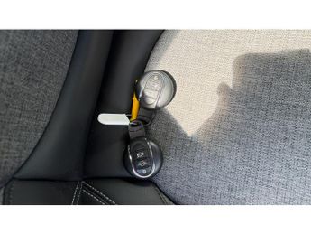 MINI Hatchback 135kW Cooper S Level 2 33kWh 3dr Auto Electric Hatchback