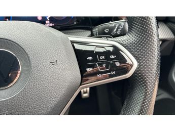 Volkswagen Golf 1.5 eTSI 150 R-Line 5dr DSG Petrol Hatchback