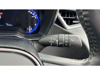 Toyota Corolla 1.8 VVT-i Hybrid Design 5dr CVT Hybrid Hatchback