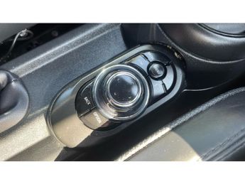 MINI Hatchback 1.5 Cooper Exclusive 5dr Auto Petrol Hatchback