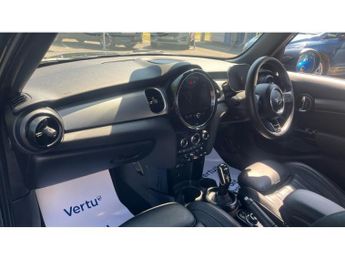 MINI Hatchback 1.5 Cooper Exclusive 5dr Auto Petrol Hatchback