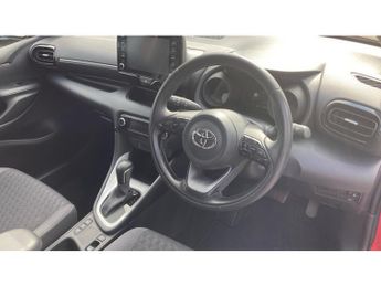 Toyota Yaris 1.5 Hybrid Design 5dr CVT Hybrid Hatchback