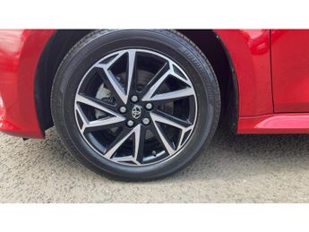 Toyota Yaris 1.5 Hybrid Design 5dr CVT Hybrid Hatchback