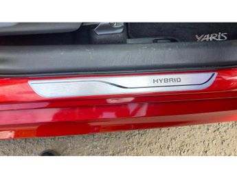 Toyota Yaris 1.5 Hybrid Design 5dr CVT Hybrid Hatchback