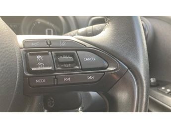 Toyota Yaris 1.5 Hybrid Design 5dr CVT Hybrid Hatchback