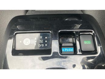 Nissan LEAF 110kW N-Connecta 40kWh 5dr Auto Electric Hatchback