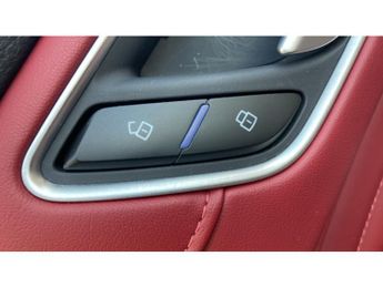 MG HS 1.5 T-GDI PHEV Exclusive 5dr Auto Hatchback