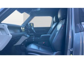 Land Rover Defender 3.0 D250 X-Dynamic SE 90 3dr Auto Diesel Estate