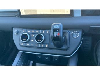 Land Rover Defender 3.0 D250 X-Dynamic SE 90 3dr Auto Diesel Estate