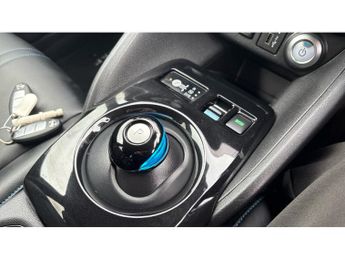Nissan LEAF 110kW N-Connecta 40kWh 5dr Auto Electric Hatchback