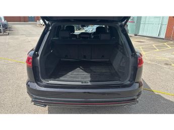 Volkswagen Touareg 3.0 V6 TDI 4Motion Black Edition 5dr Tip Auto Diesel Estate