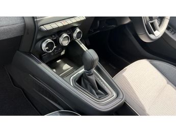 Renault Clio 1.6 E-TECH full hybrid 145 Techno 5dr Auto Hybrid Hatchback