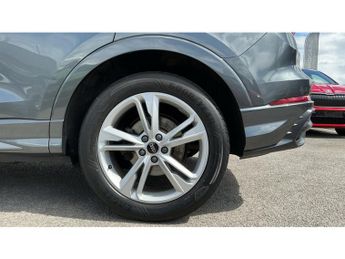 Audi Q3 35 TFSI S Line 5dr S Tronic Petrol Estate