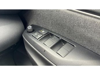 Toyota Yaris 1.5 Hybrid Design 5dr CVT Hybrid Hatchback