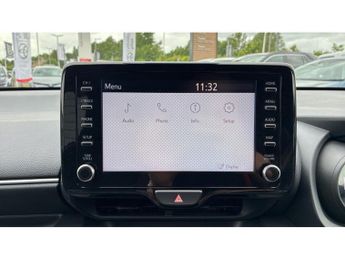 Toyota Yaris 1.5 Hybrid Design 5dr CVT Hybrid Hatchback