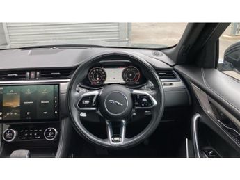 Jaguar F-Pace 3.0 D300 R-Dynamic SE 5dr Auto AWD Diesel Estate