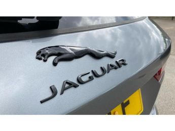Jaguar F-Pace 3.0 D300 R-Dynamic SE 5dr Auto AWD Diesel Estate
