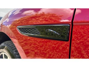 Jaguar F-Pace 2.0 D200 R-Dynamic SE Black 5dr Auto AWD Diesel Estate