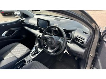 Toyota Yaris 1.5 Hybrid Design 5dr CVT Hybrid Hatchback