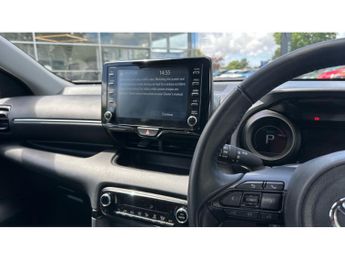 Toyota Yaris 1.5 Hybrid Design 5dr CVT Hybrid Hatchback