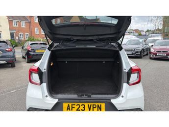 Renault Captur 1.6 E-Tech Plug-in hybrid 160 Engineered 5dr Auto Hatchback