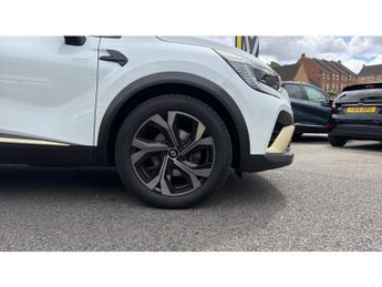 Renault Captur 1.6 E-Tech Plug-in hybrid 160 Engineered 5dr Auto Hatchback