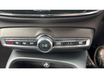 Volvo XC40 1.5 T3 [163] R DESIGN 5dr Geartronic Petrol Estate