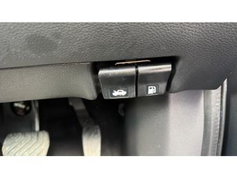 Nissan Qashqai 1.3 DiG-T 160 [157] N-Connecta 5dr DCT Glass Roof Petrol Hatchba
