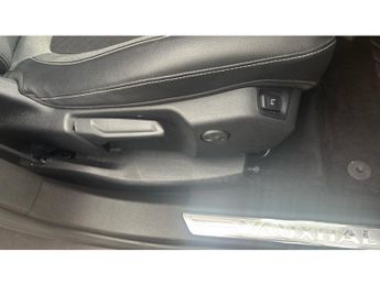 Vauxhall Grandland X 1.2 Turbo SRi Nav 5dr Auto Petrol Hatchback